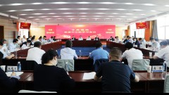 5月24日，甘肅建投黨委召開中心組學(xué)習(xí)會(huì)議。會(huì)議組織學(xué)習(xí)習(xí)近平總書記在慶祝中國(guó)共產(chǎn)主義青年團(tuán)成立100周年大會(huì)上的講話精神，和在中央政治局第三十八次集體學(xué)習(xí)時(shí)的講話精神，中央政治局常委會(huì)5月5日會(huì)議精