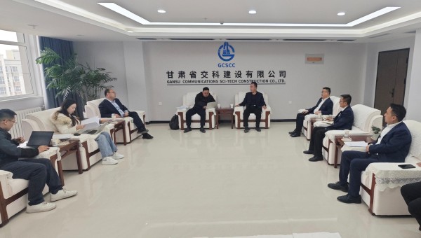 3月27日，順豐集團一行到甘肅省交科建設有限公司考察調(diào)研，雙方就各自發(fā)展優(yōu)勢、未來合作領域與方向、促進國企民企協(xié)同發(fā)展等方面進行了深入座談交流。